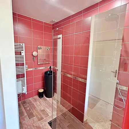 Le1693 - Charme & Confort 4 Etoiles - Jacuzzi *