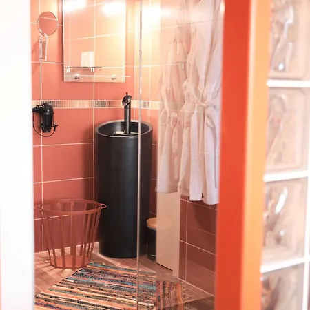 Le1693 - Charme & Confort 4 Etoiles - Jacuzzi Apartment *